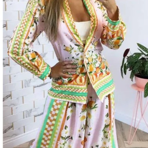 Farm Rio Blazer - Picture 2 of 2